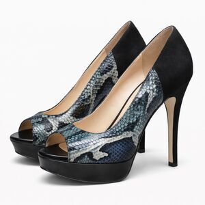 MARC FISHER SNAKE SKIN REPTILE PEEP TOE PARTY DATE NIGHT SEXY HIGH HEELS 6.5
